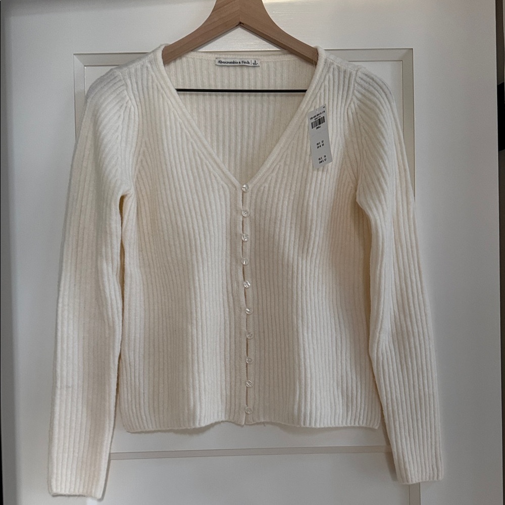 Abercrombie & Fitch Cream V-Neck Cardigan
